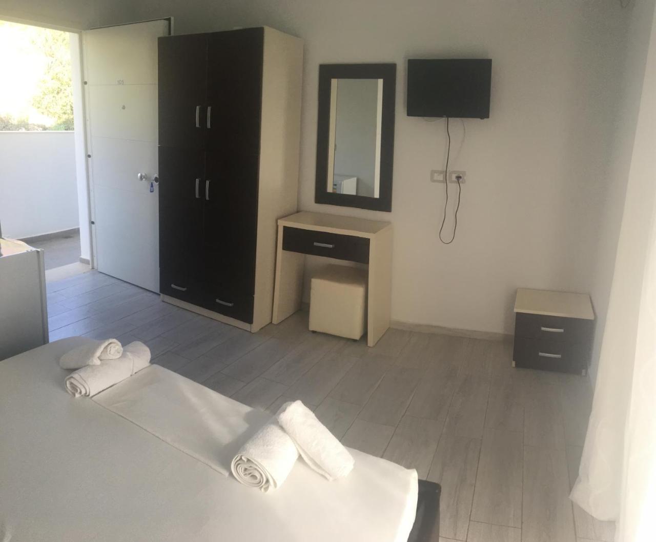 Sea View Hotel Дермі Екстер'єр фото