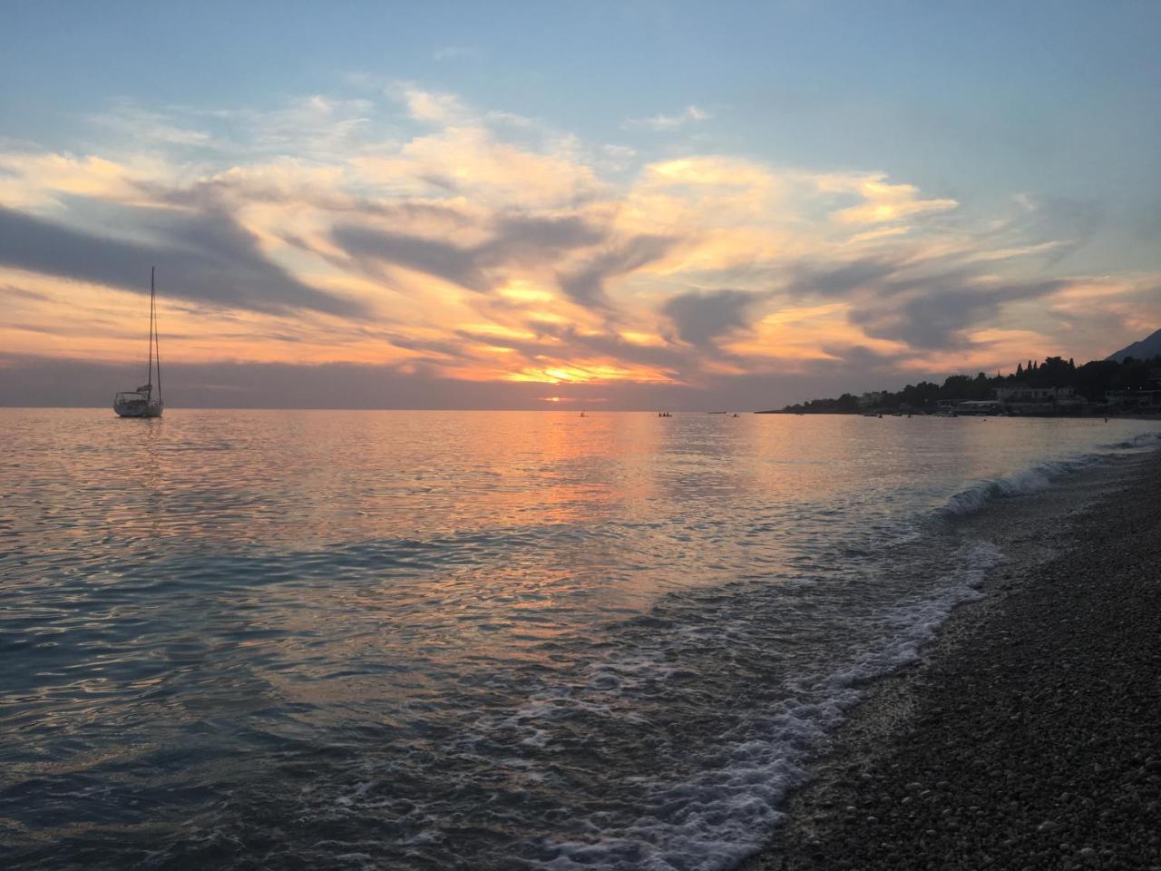 Sea View Hotel Дермі Екстер'єр фото